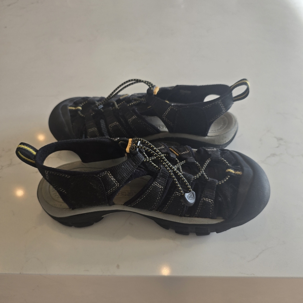Keen Newport H2 Water Hiking Sandals Size 8 Men Navy Blue - Picture 2 of 5